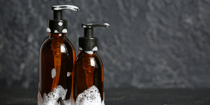 Sülfatsız doğal formüle sahip pompalı şampuan şişeleri